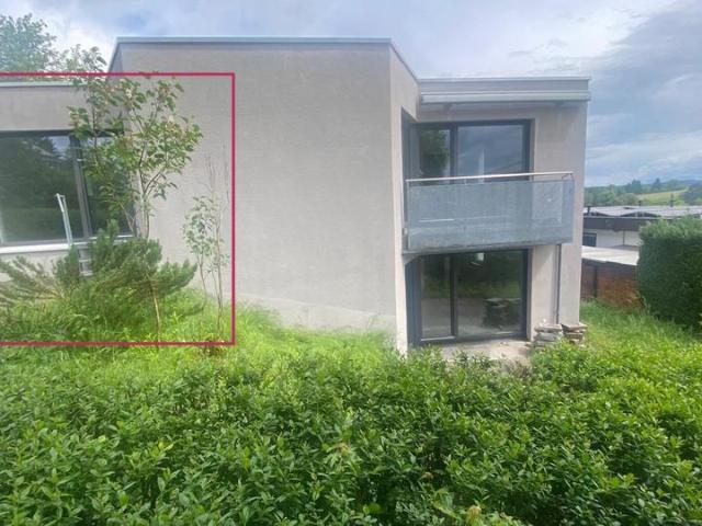 Modern sanierte Eigentumswohnung in Dreiparteienhaus mit Terrasse
