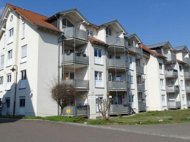 Modern sanierte Erdgeschosswohnung mit Duschbad