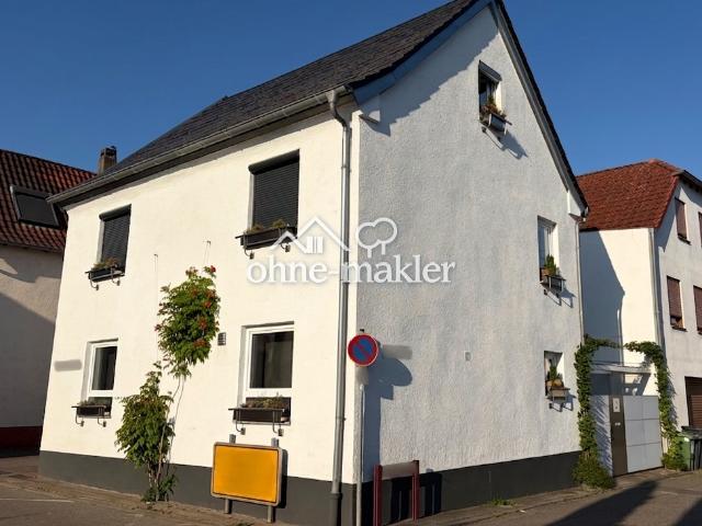 Modern saniertes Einfamilienhaus mit Designausbau & überdachter Terrasse – sofort bezugsfertig