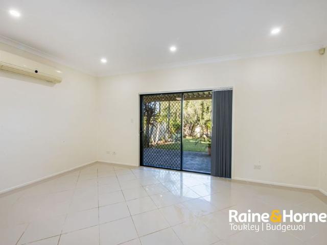Modern, Secure & Spacious Three Bedroom Duplex