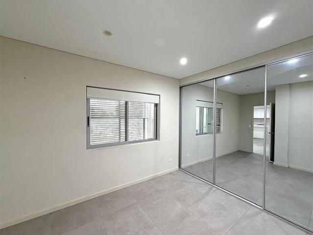 Modern, secure unit in central location