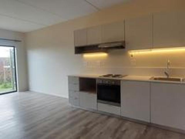 modern&secure 2bedroom ground floor.