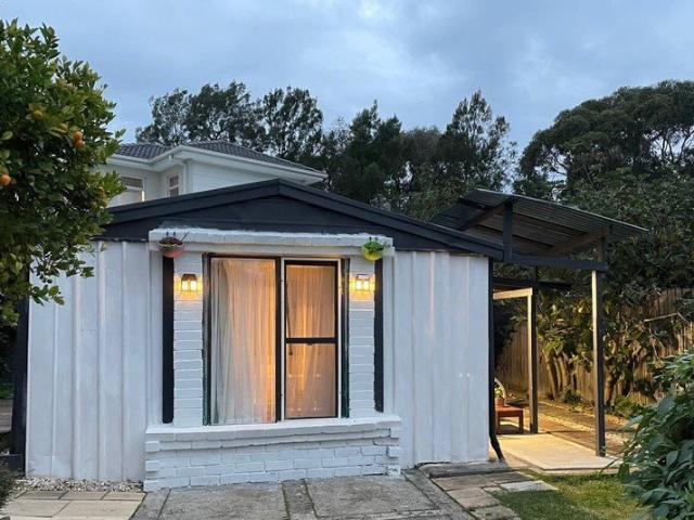 Modern Self Contained Studio in Quiet Wantirna Setting