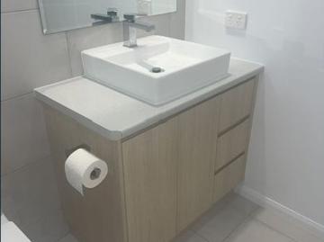Fully Furnished Modern Self Contained Unit, Perfect City Living!