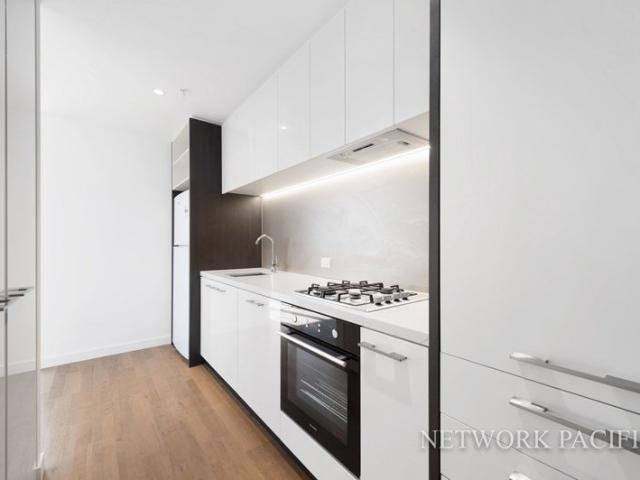 Modern Semi Furnished Apartment in Brunswick