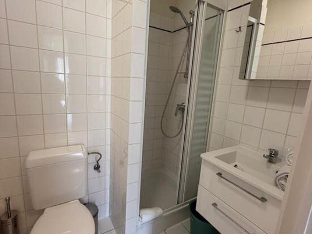 Modern serviced studio near the European Quarter