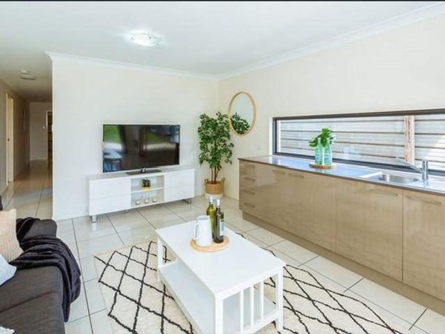 MODERN SHARE ACCOMMODATION