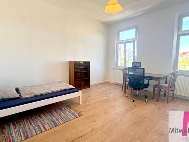 Modern shared apartment room in a central location – euhabitat