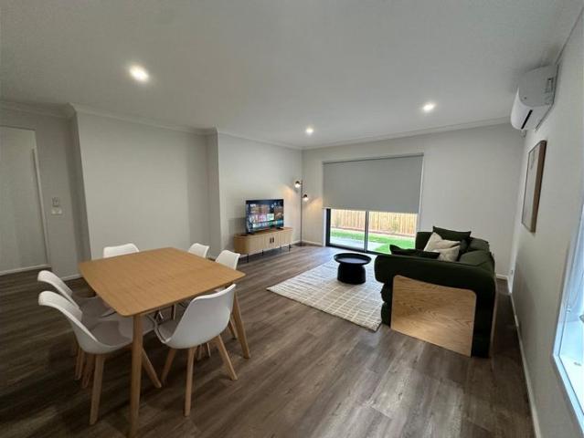 Modern Shared Living – Private Ensuite Room for Rent