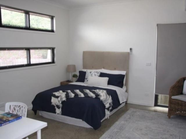 Modern Shared Studio Room