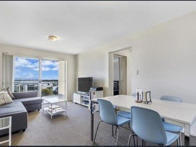 Modern & Simple Living