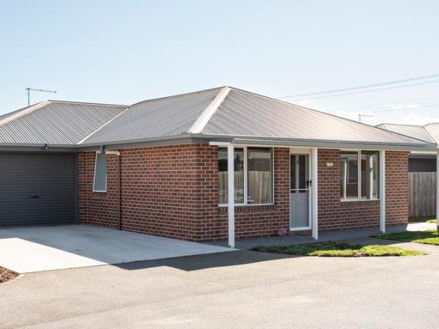 Modern Simplicity in Longford