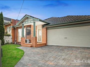 Modern Single Level Comfort with Space for the Whole Family
