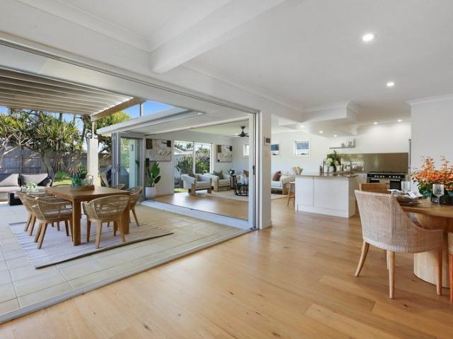 Modern Single Level Family Home in a Sought After Burleigh Waters Location