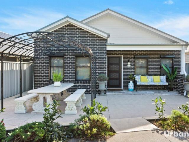 Modern Single Level Living with Exceptional Outdoor Entertaining