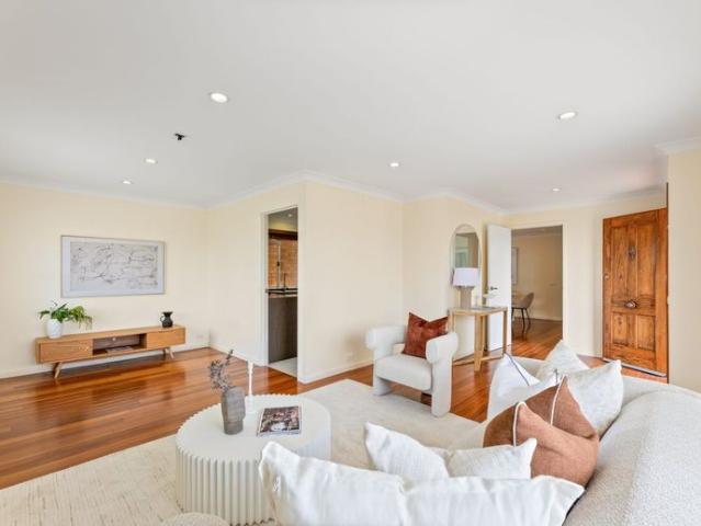 Modern Single Level Living with Pool in Peaceful Cul de Sac