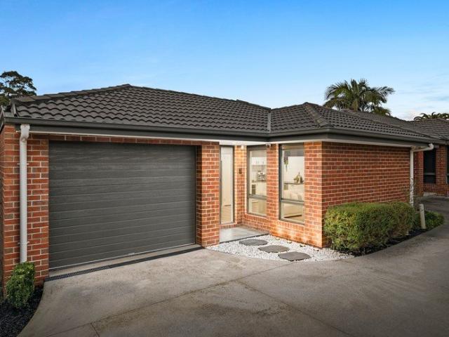 Modern Single Level Living in a Quiet Bayswater Setting