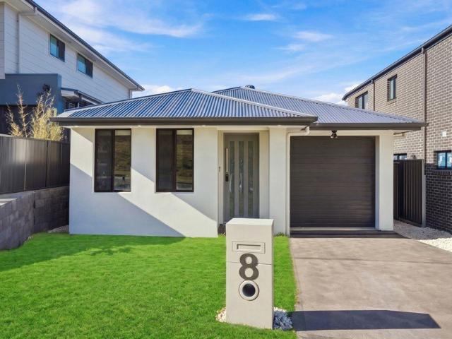 Modern Single Level Living in Oxley Ridge