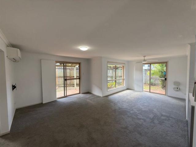 Modern Single Level Unit with Utilities Included