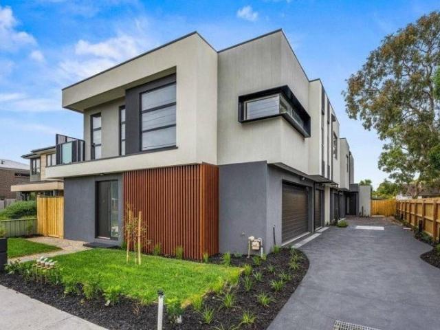 Modern space, family flexibility in a prime position