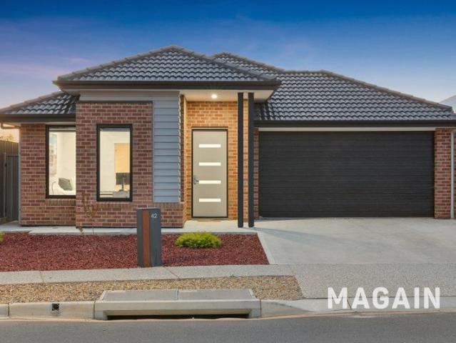 Modern Space, Stylish Living and an Enviable Location