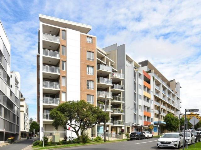 Modern & Spacious 3 bedroom apartment