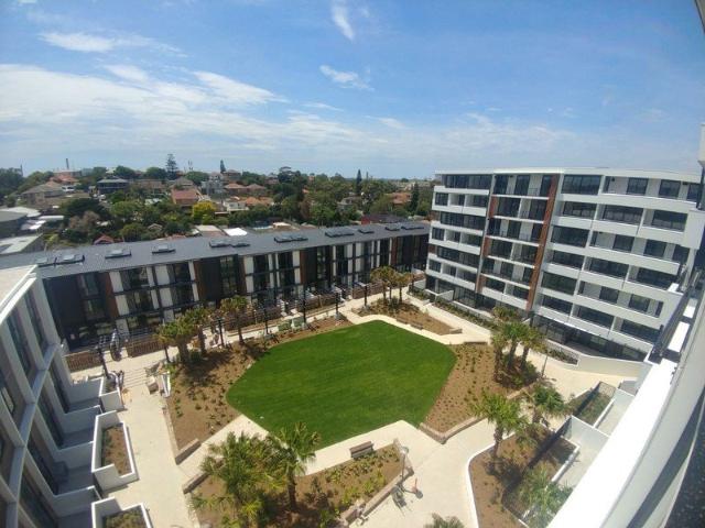 Modern & Spacious 2 bed with Study is Superb Location