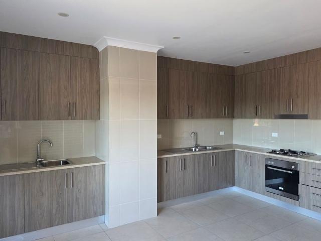 Modern & Spacious 2 Bedroom Apartment Above Shop Prime Haberfield Location