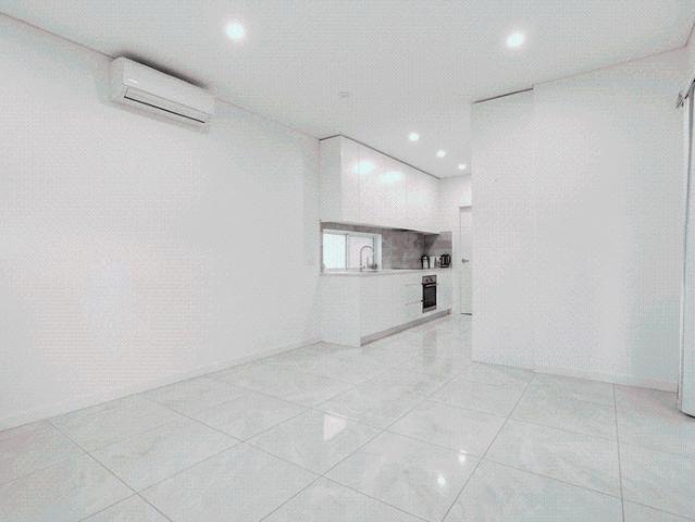Modern & Spacious 2 Bedroom Granny Flat With Pergola At The Rear