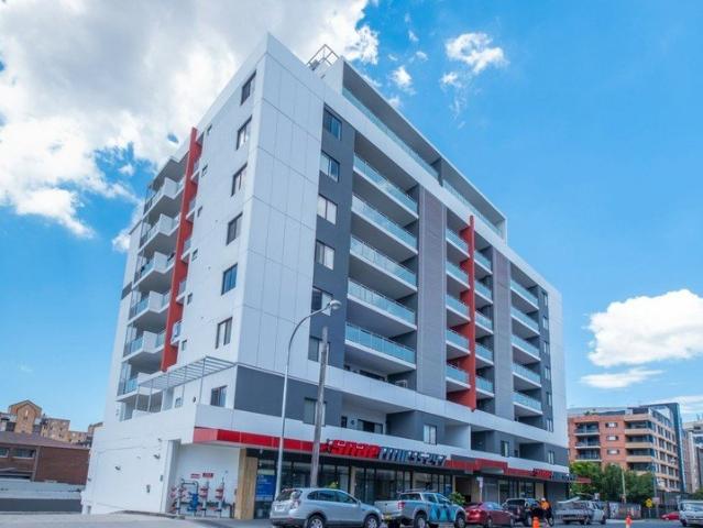 MODERN & SPACIOUS | 300M TO AUBURN STATION & SHOPS!