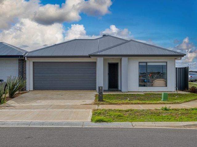Modern & Spacious 4 Bedroom Family Home | Stylish Living in a Convenient Location