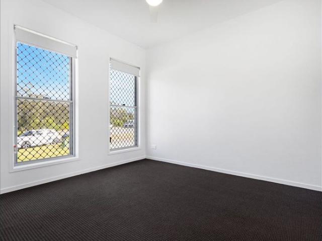 Modern & Spacious 4 Bedroom Home in Eli Waters!