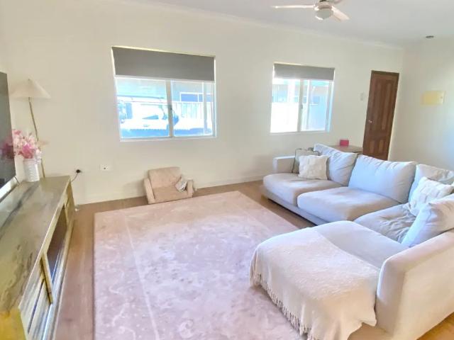 Modern & Spacious 4x2 Home
