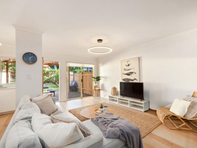 Modern, Spacious and Light Filled Coastal Living