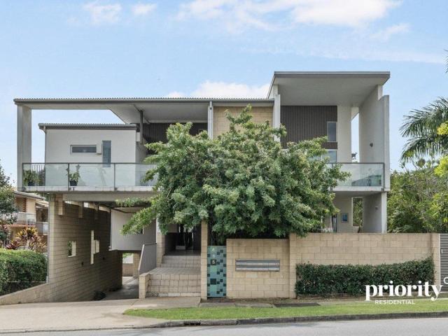 Modern, Spacious Apartment in Prime Chermside Location