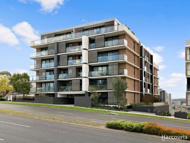 Modern & Spacious Apartment in the Heart of Doncaster East