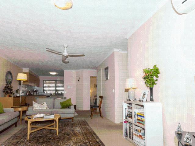 Modern & Spacious Ground Floor Apartment with and exclusive 142 sqm courtyard