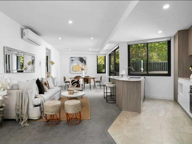 Modern Spacious Designer Three Bedroom Apartment