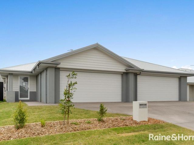 Modern & Spacious Duplex in a Great Location