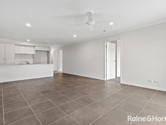 Modern & Spacious Duplex in a Great Location