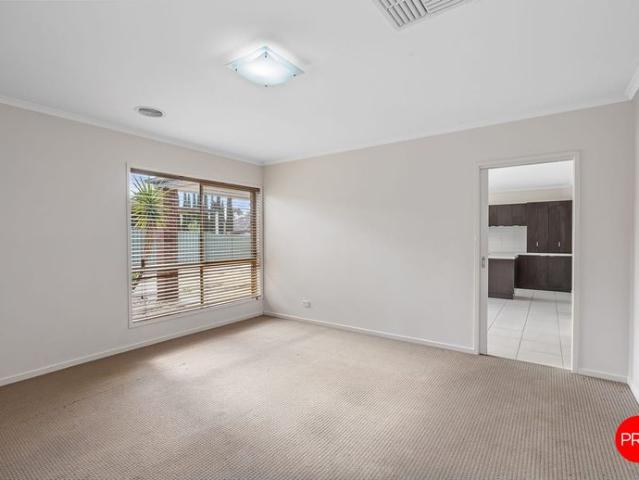 Modern, spacious, excellent location!