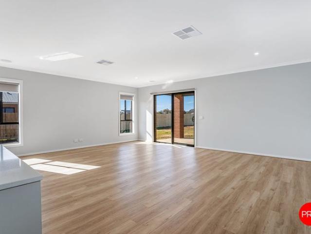 Modern, spacious, excellent location!