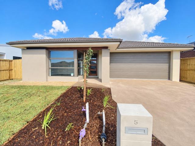 Modern & Spacious Family Home
