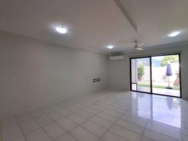 Modern & Spacious Fantastic Complex!