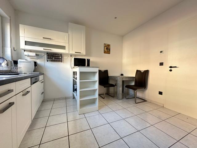 Modern spacious furnished Apartment | Underground Garage | 2 Bathrooms | Pet Friendly