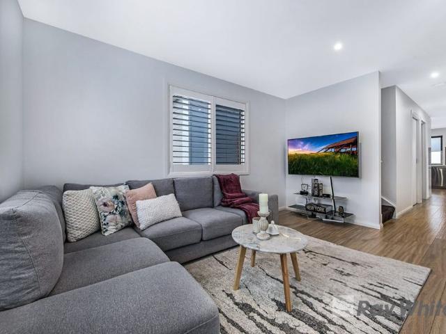 Modern & Spacious Home with Ducted Heating in Quiet Court Location!