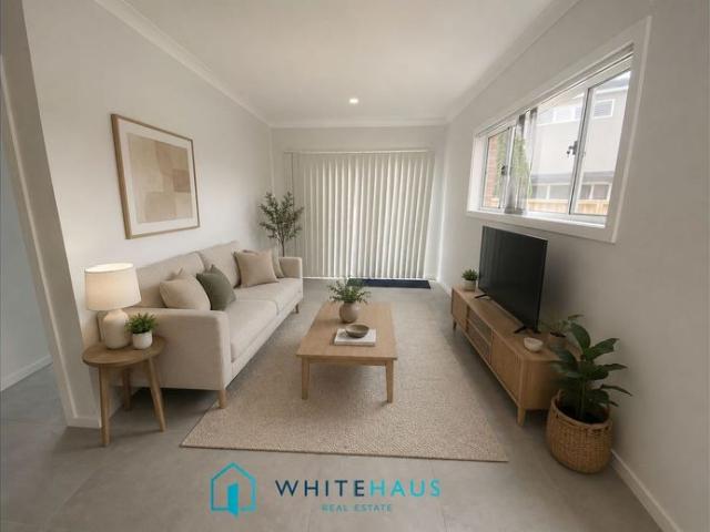 Modern & Spacious Home in Immaculate Condition
