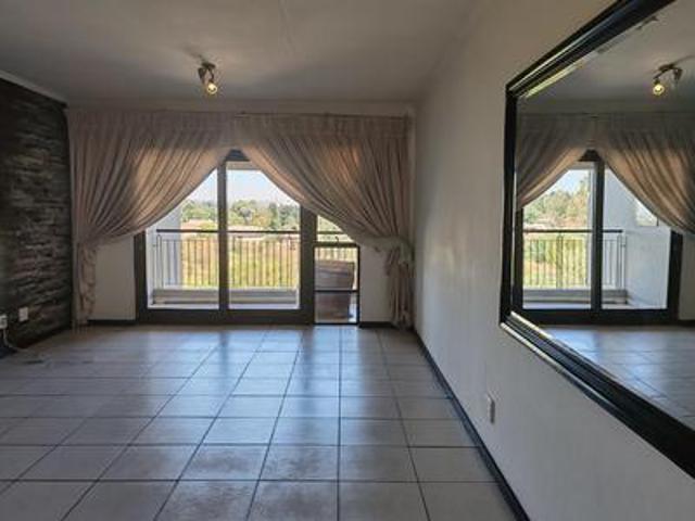 modern spacious open plan 3 bed 2 ba.