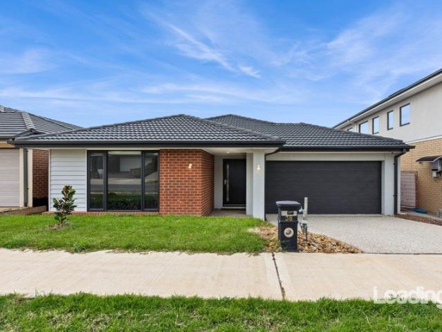 Modern, Spacious & Low Maintenance Family Living in Sunbury