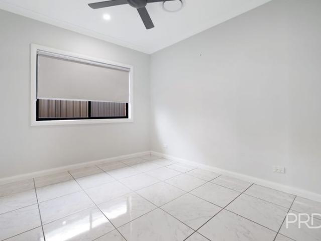 MODERN SPACIOUS LIVING EAST TAMWORTH LOCATION